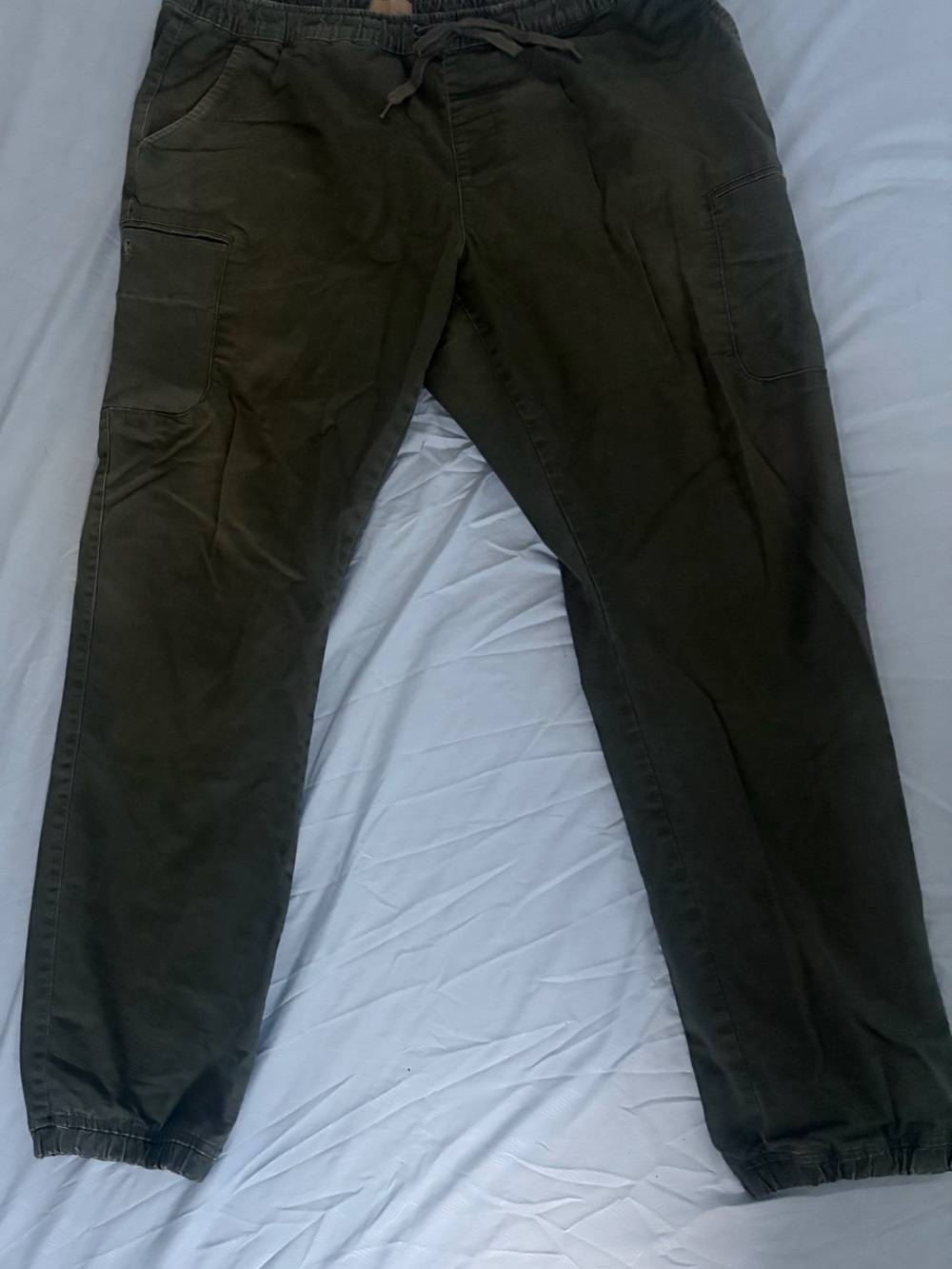 Mens Cargo Jogger Pants with Elastic Waist - Olive
